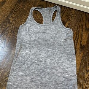 NWOT Lululemon swiftly tank